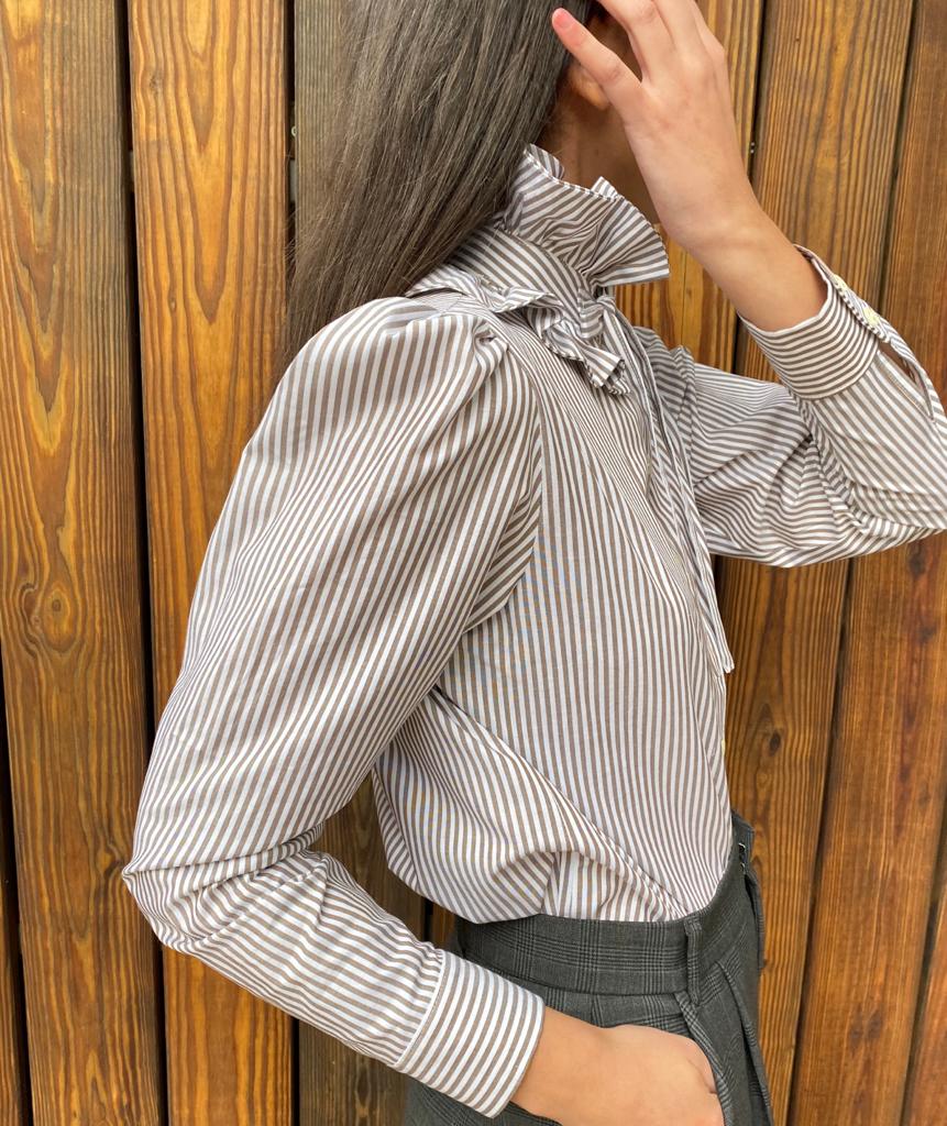 (Pre-Order) Victorian Shirt Brown